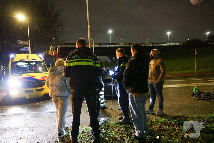 Fietser aangereden door auto