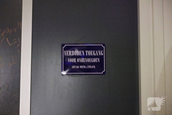 Man bevrijd uit kruipruimte na gezondheidsmelding