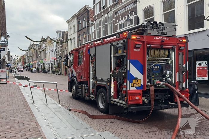Brand op dak woning