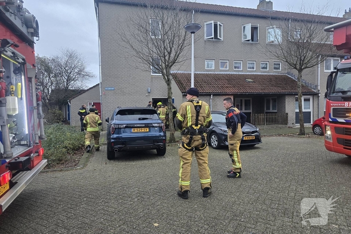 Brandweer en ambulance ingezet bij woningbrand