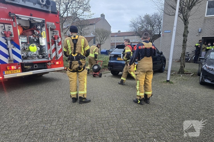 Brandweer en ambulance ingezet bij woningbrand