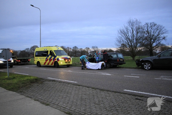 Rijstrook afgesloten na aanrijding met letsel