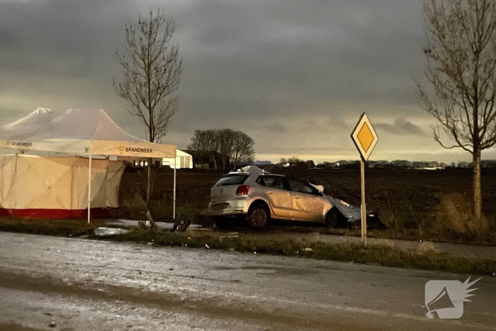 Vrouw (21) overleden na ernstig ongeval tussen lijnbus en auto