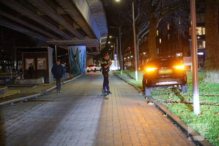 Scooterbezorger gewond na aanrijding met auto