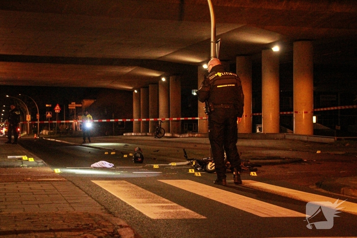 Bromfietser gewond na aanrijding met bestelbusje