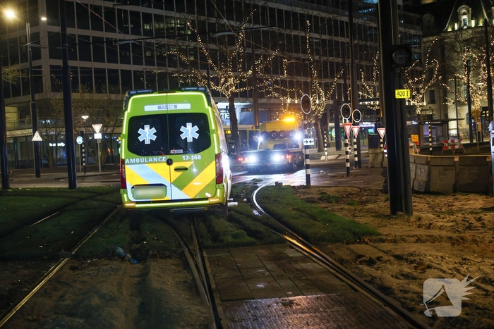 Ambulance vastgelopen tijdens inzet