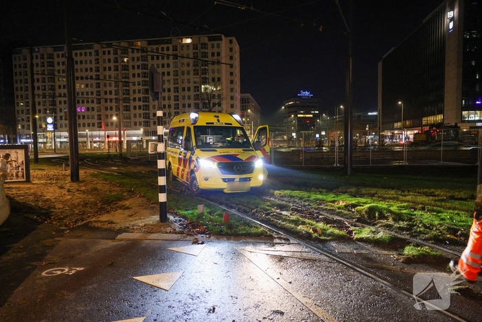 Ambulance vastgelopen tijdens inzet