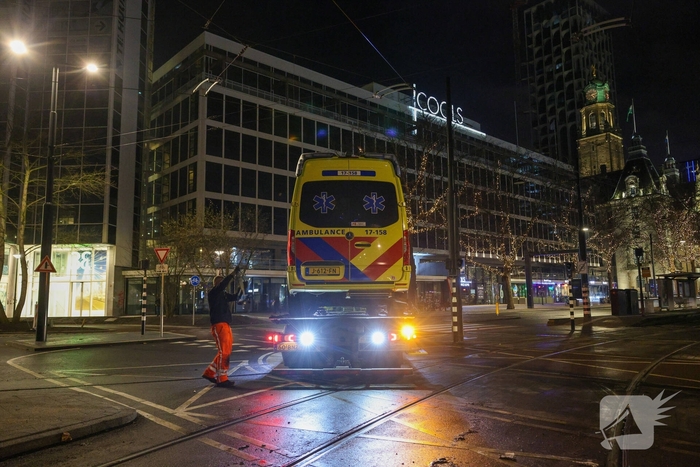 Ambulance vastgelopen tijdens inzet