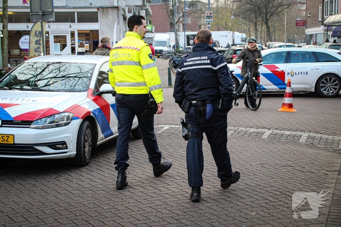 Vrouw aangereden bij ongeval met uitrijdende auto