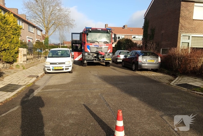 Brandweer onderzoekt gaslucht in woning