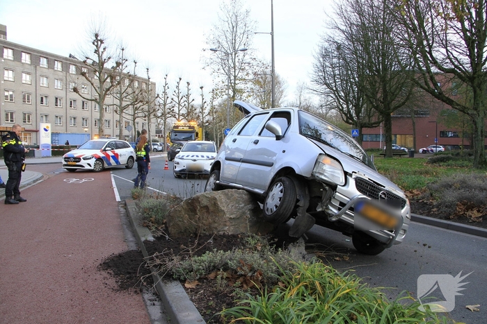 Ongeval leidt tot gewonden na aanrijding met kei