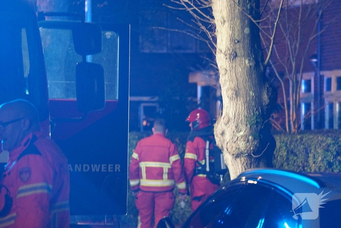 Brand op dak van woning