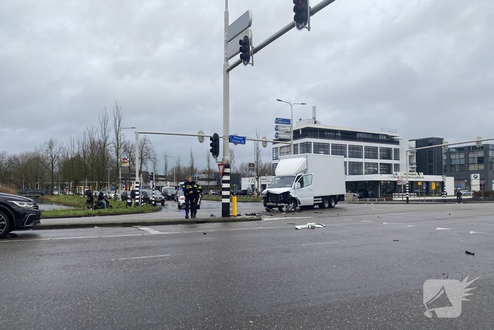 Forse schades na botsing op kruising