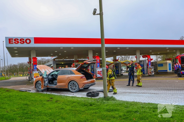 Brand in Duitse auto op tankstation