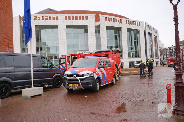 Brand in auto leidt tot inzet brandweer