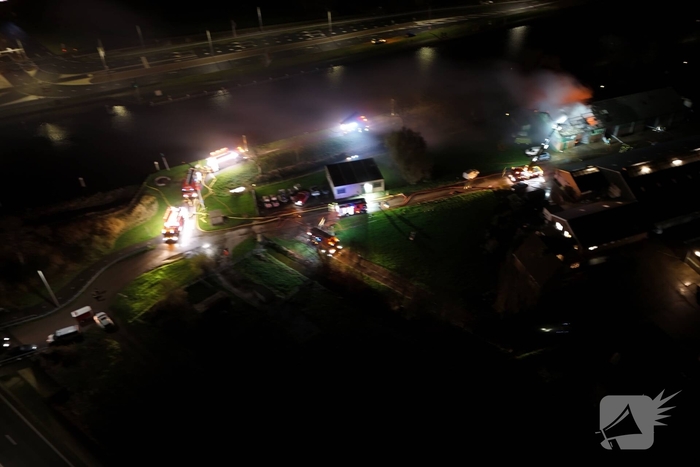 Paarden gered na brand in loods