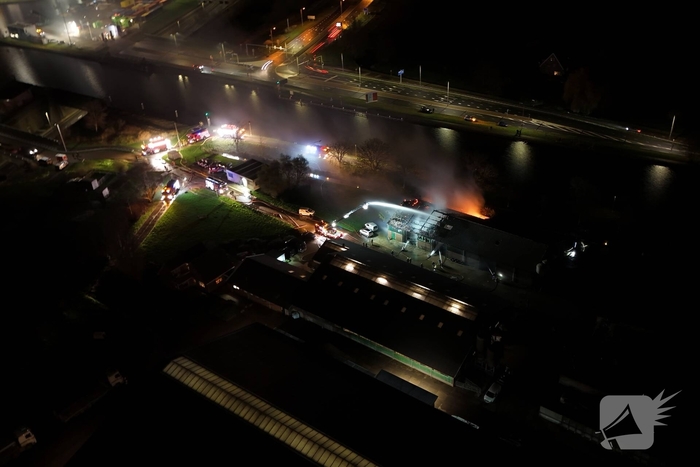 Paarden gered na brand in loods