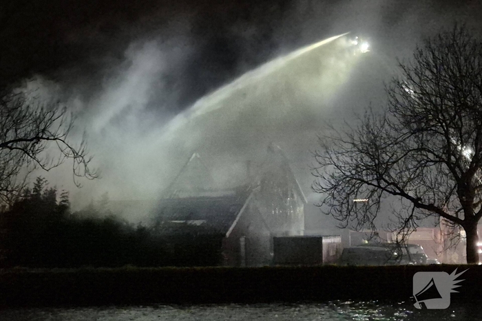 Paarden gered na brand in loods