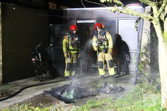Containers afgebrand door vuurwerk