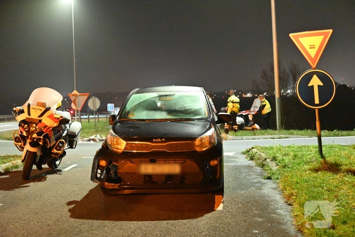 Gewonde na aanrijding tussen auto en scooter