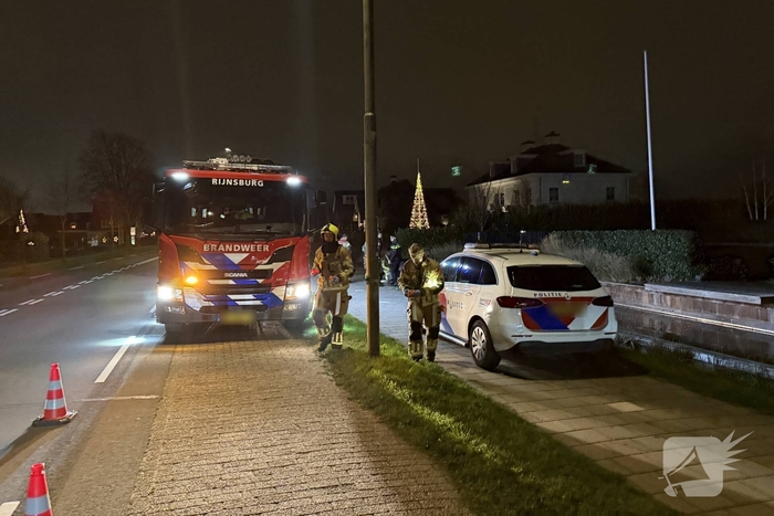 Omstanders en politie halen beschonken fietser uit water