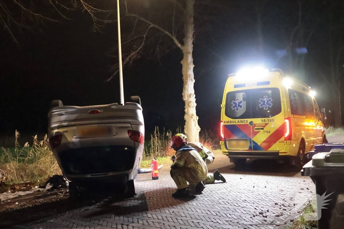 Bestuurder gewond bij eenzijdig ongeval