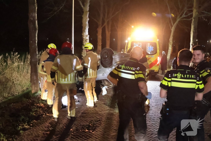 Bestuurder gewond bij eenzijdig ongeval
