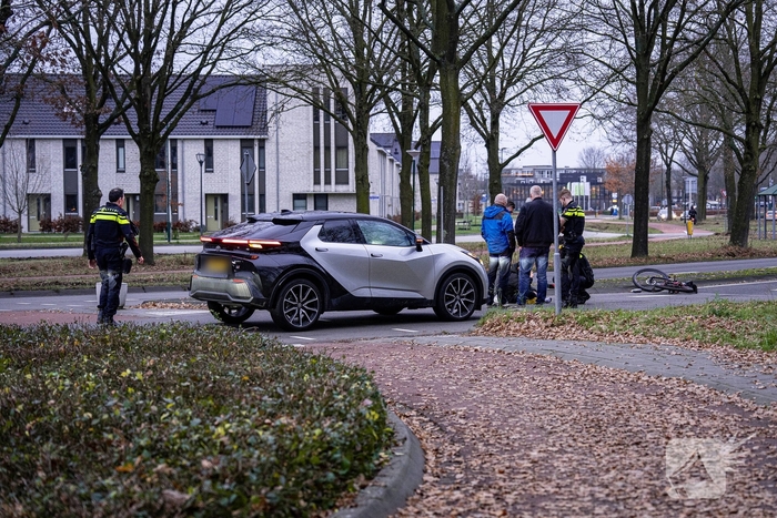 Fietser gewond bij aanrijding met auto
