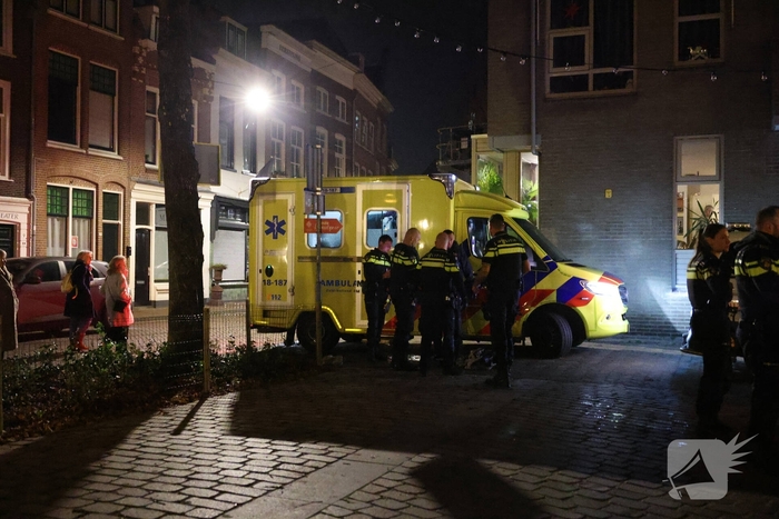 Jongeman in het water na achtervolging