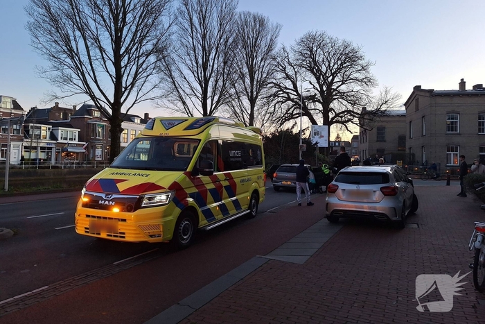 Ambulancedienst ingezet na kop-staartbotsing