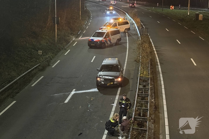 Flinke schade bij kop-staart botsing op provinciale weg