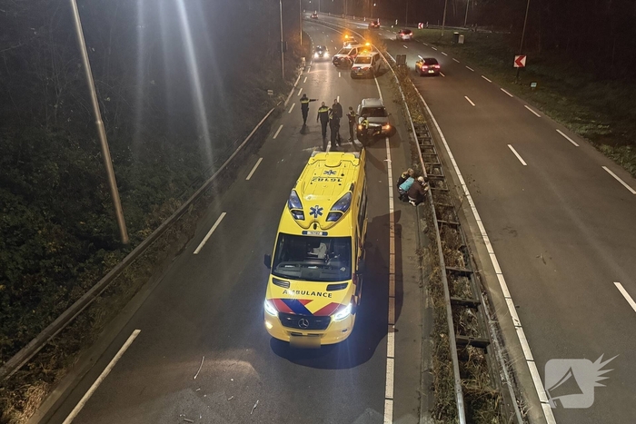 Flinke schade bij kop-staart botsing op provinciale weg