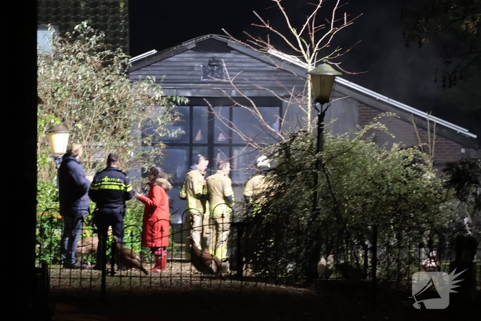 Brand in opslagschuur snel onder controle