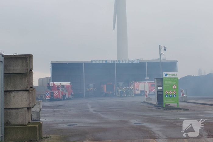 Brand in riet zorgt voor rookoverlast