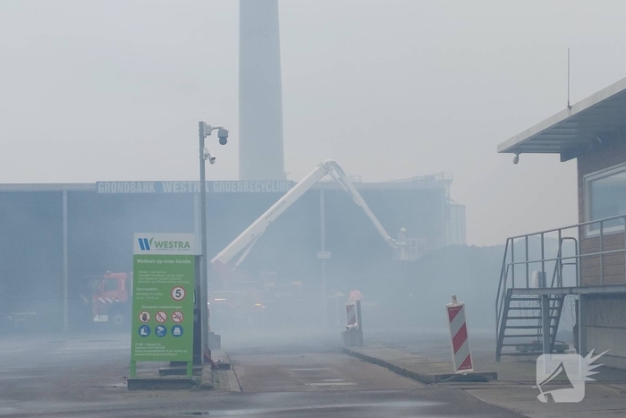Brand in riet zorgt voor rookoverlast