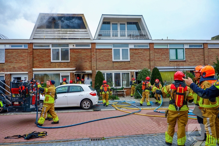 Woningbrand leidt tot grote inzet van brandweer en ambulance