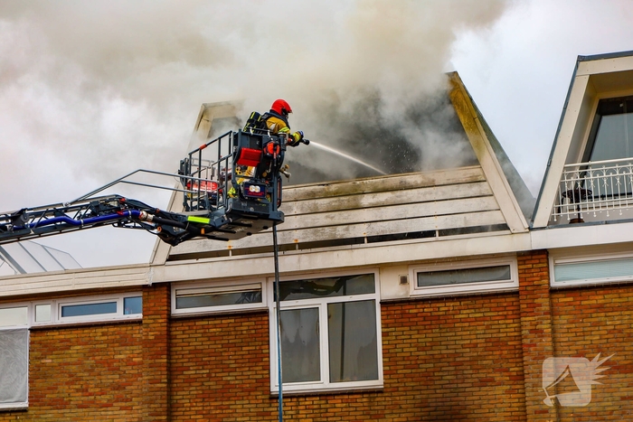 Woningbrand leidt tot grote inzet van brandweer en ambulance
