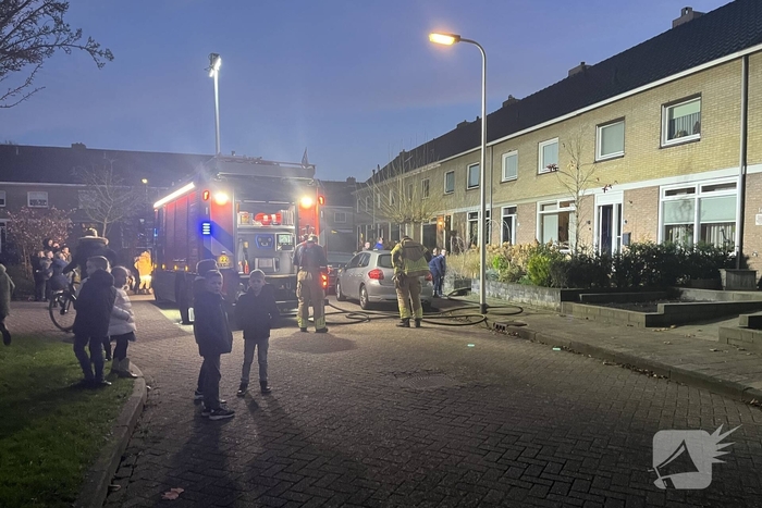 Brandweer snel in actie bij woningbrand