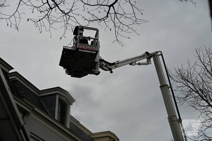 Brand in woning leidt tot grootschalige hulpverlening