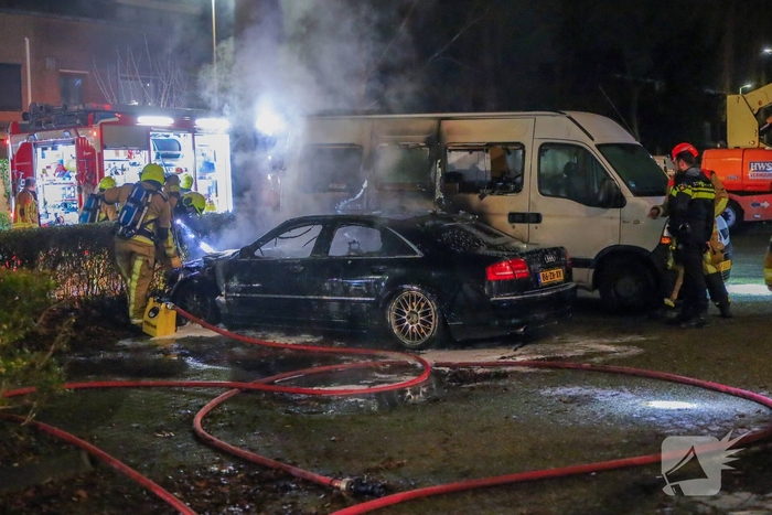Auto volledig verwoest door brand