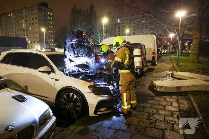 Auto's zwaar beschadigd door brand