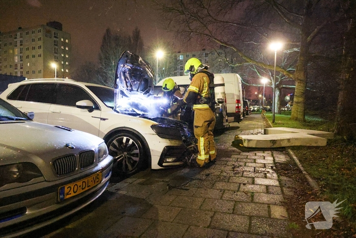 Auto's zwaar beschadigd door brand