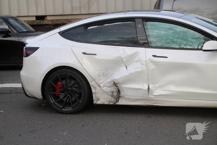 Botsing leidt tot aanzienlijke schade