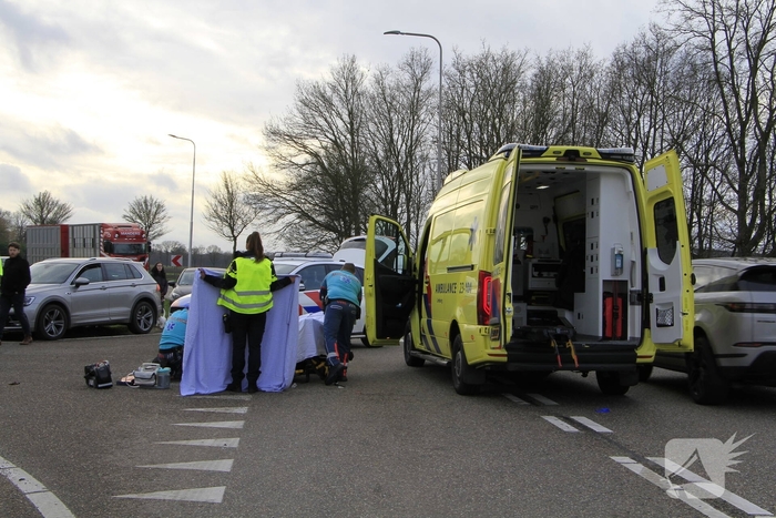 Fietser zwaar gewond bij ongeval met auto