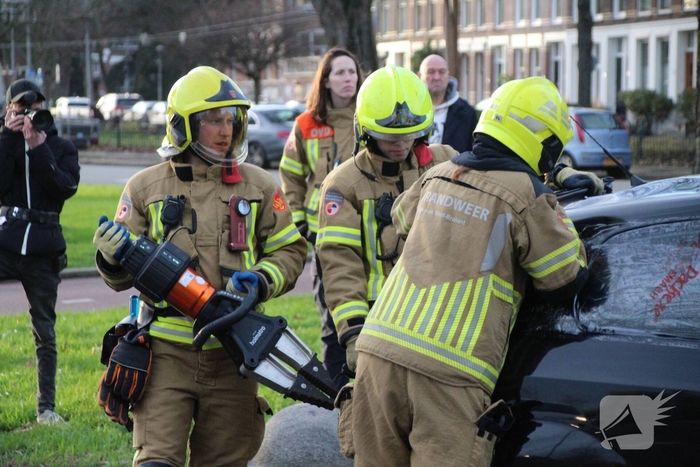 Zware aanrijding tussen twee voertuigen
