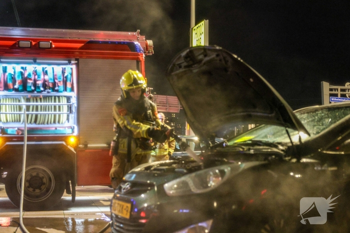 Brandweer staat vast op brug na melding autobrand