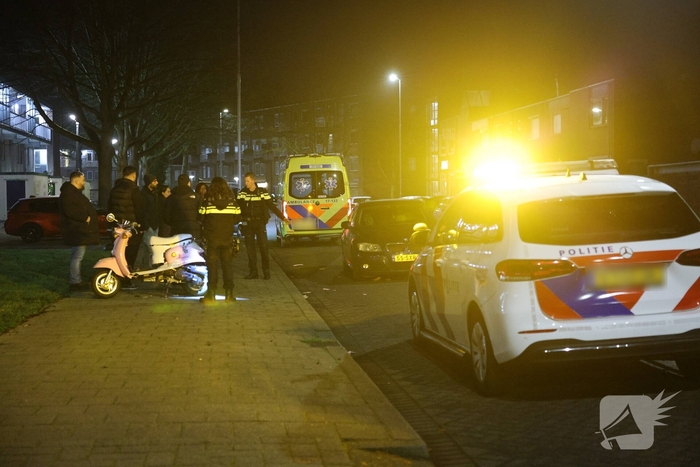 Scooter vol aangereden door auto bij ongeval