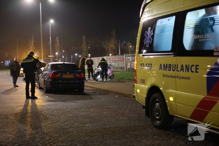 Scooter vol aangereden door auto bij ongeval
