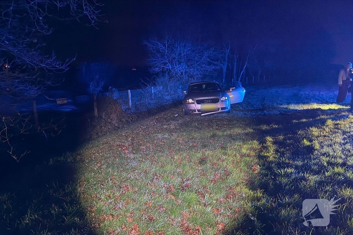 Bestuurder verliest controle over voertuig