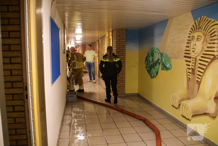 Meerdere woningen onder water door leidingbreuk